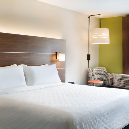 Holiday Inn Express & Suites - Columbus - Worthington, An Ihg Hotel Esterno foto