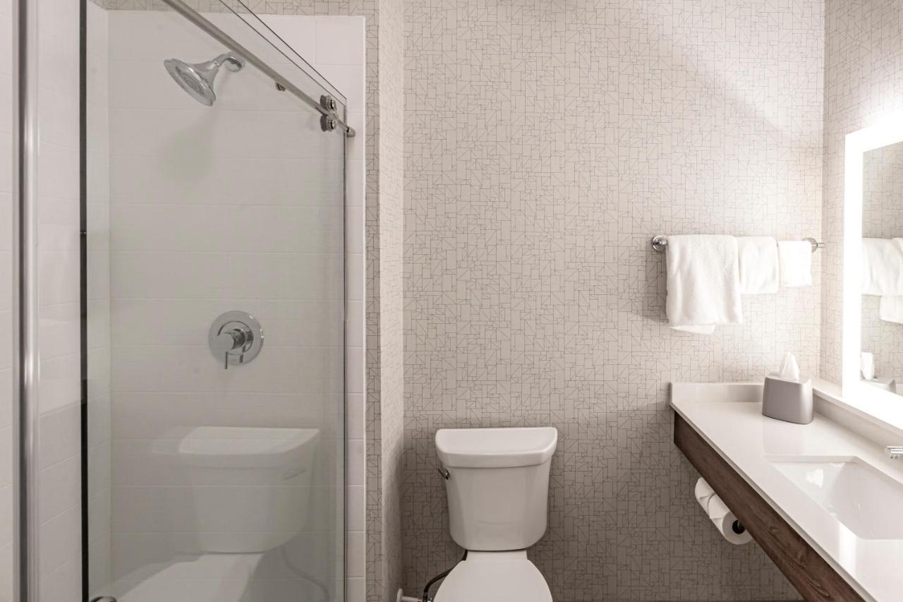 Holiday Inn Express & Suites - Columbus - Worthington By Ihg Esterno foto