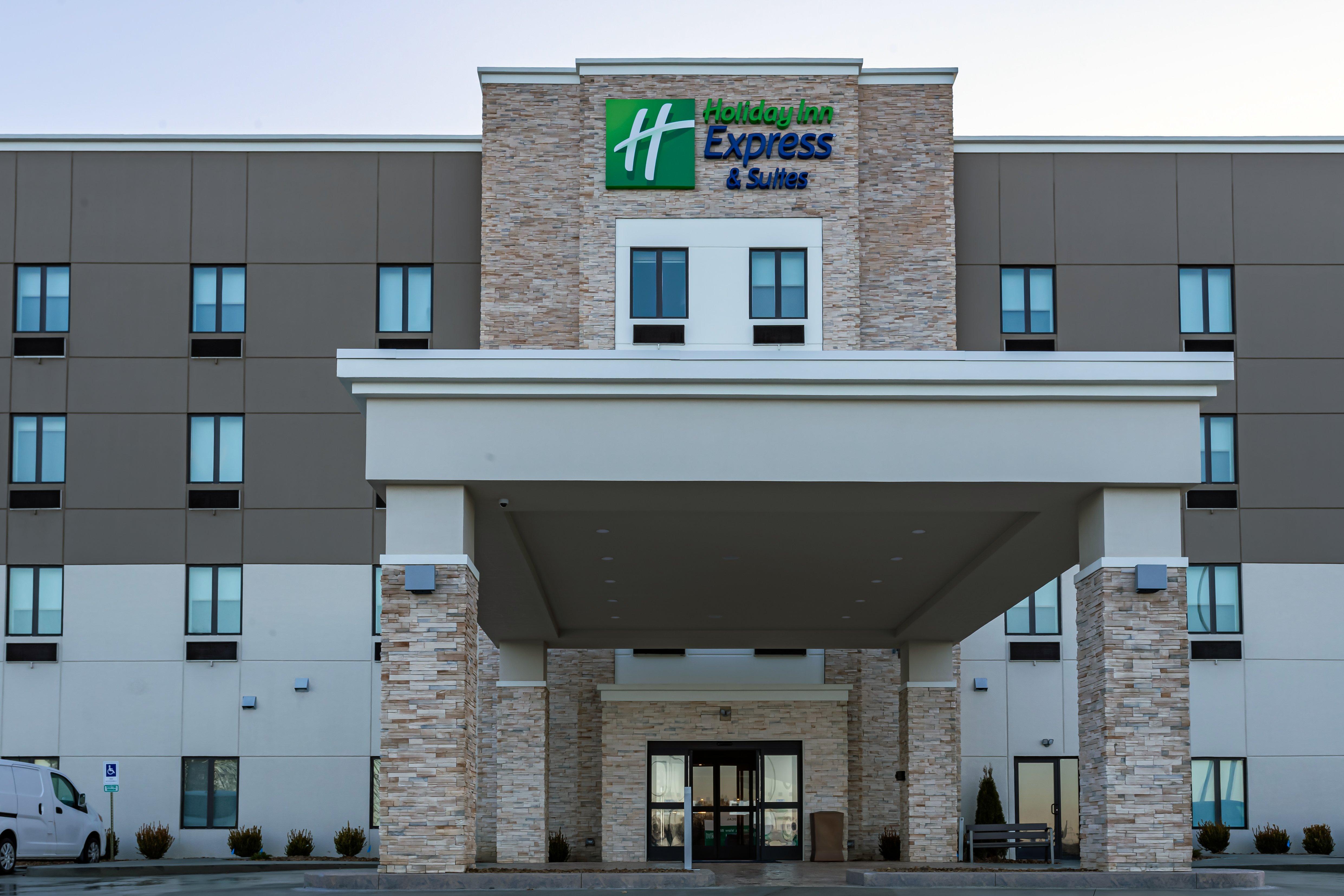 Holiday Inn Express & Suites - Columbus - Worthington, An Ihg Hotel Esterno foto