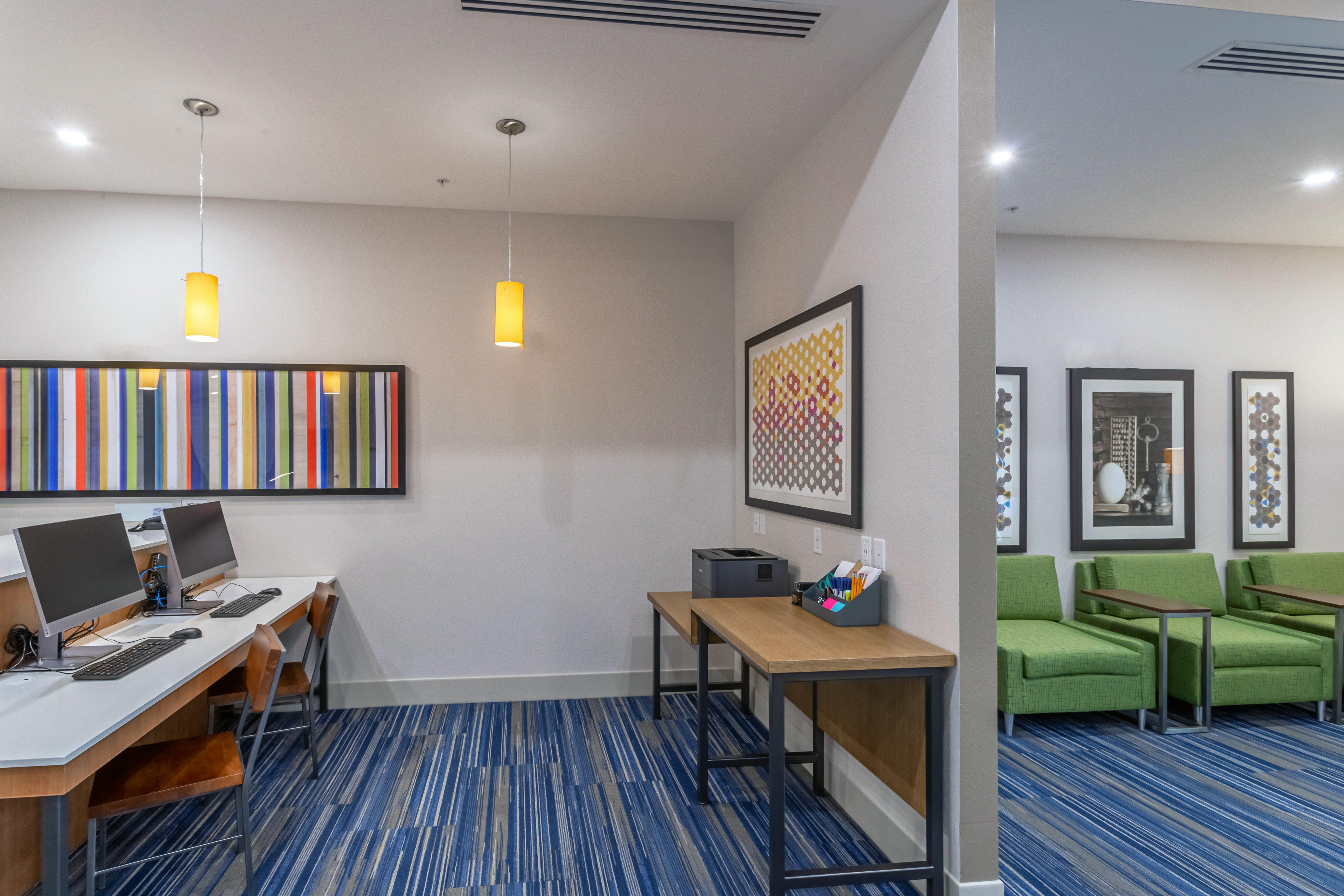 Holiday Inn Express & Suites - Columbus - Worthington By Ihg Esterno foto